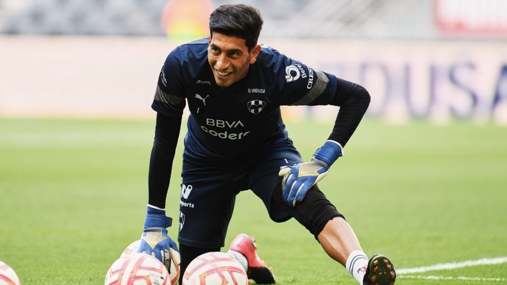 Andrada durante un entrenamiento con Rayados