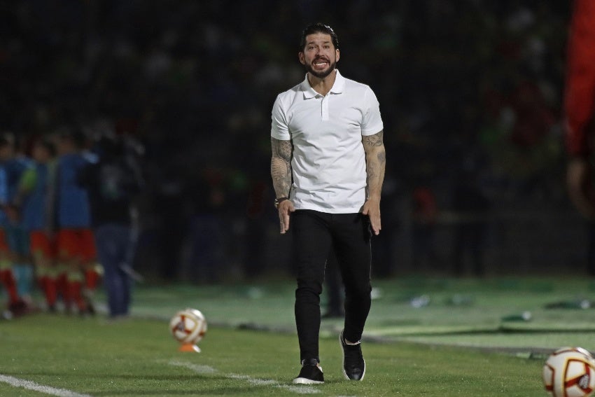 Benjamín Mora en un partido del Atlas