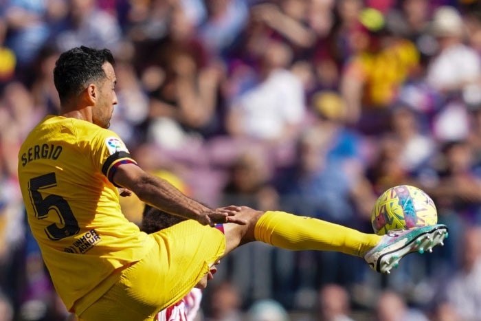 Busquet durante el partido contra Atlético de Madrid