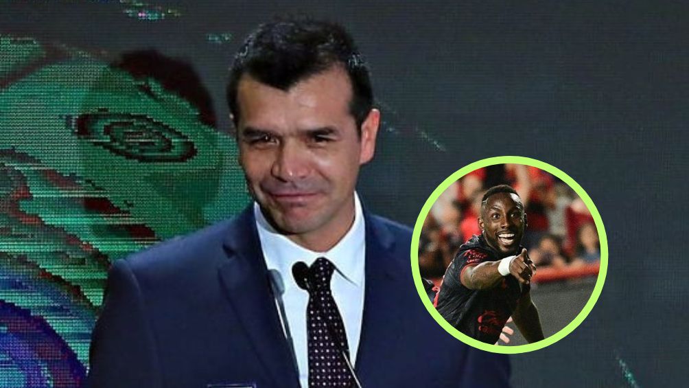 Jared Borgetti en el Salón de la Fama del Futbol