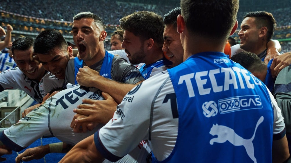 Rayados en celebración de gol