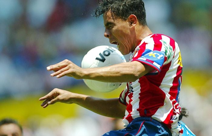 Omar Bravo en el Repechaje del 2003 ante Cruz Azul