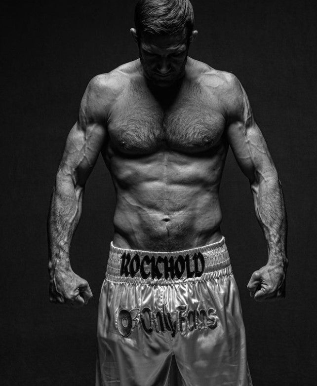 El ex luchador semipesado de UFC, Luke Rockhold se mantiene en gran forma