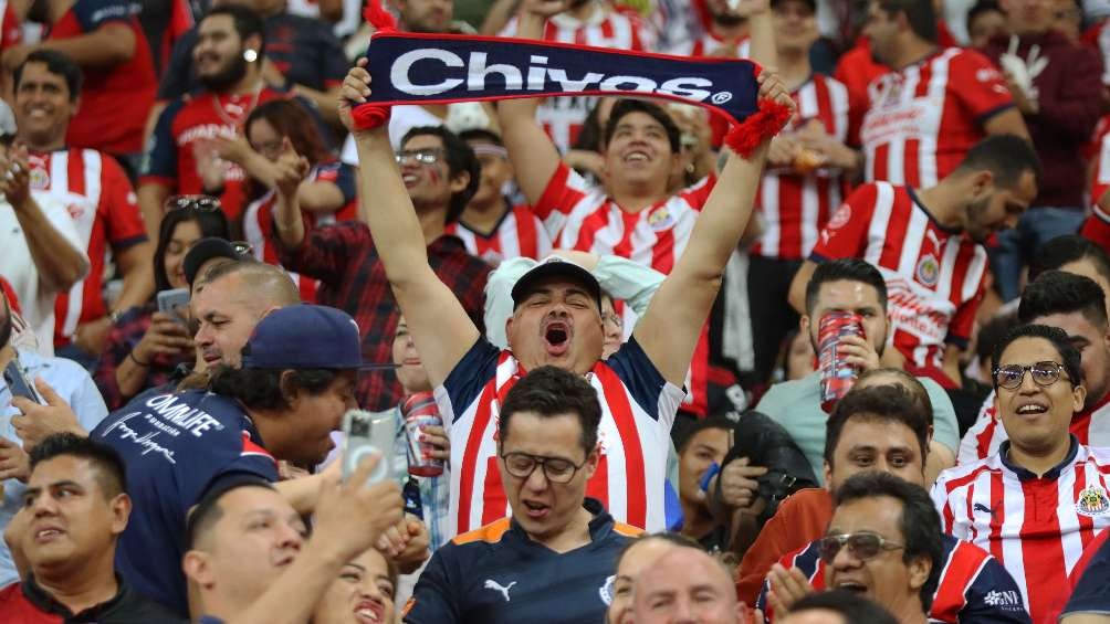 ¡Vaya festejo! Chivas logró su pase a Semifinales y así festejaron en redes