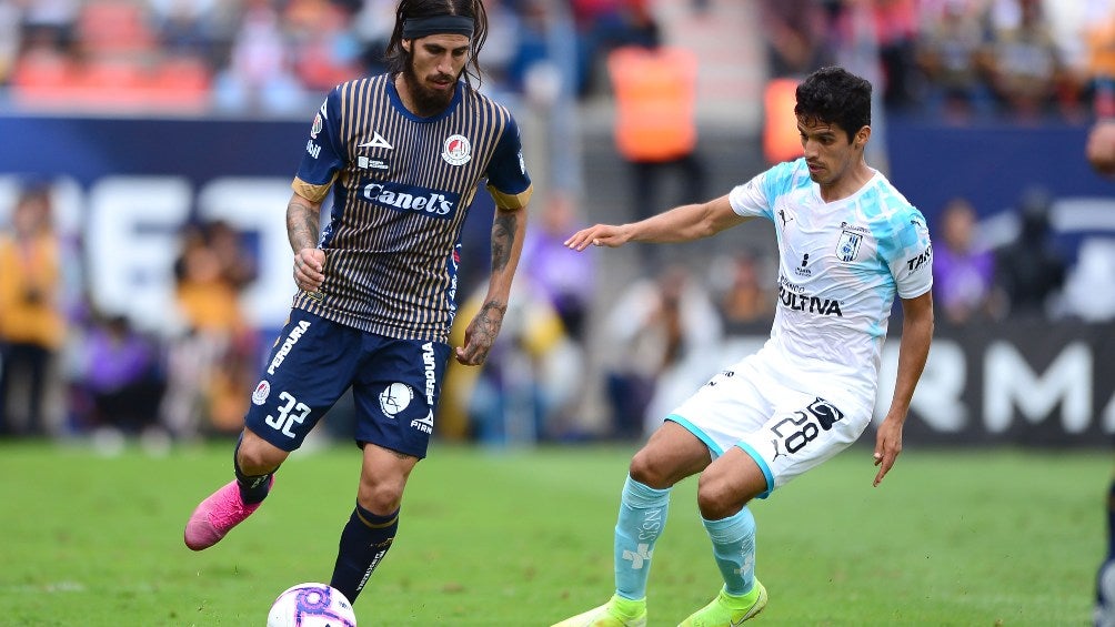 Junior Benítez en un juego frente a Querétaro