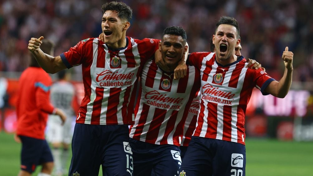 Chivas quiere salir avante en la ida con su afición