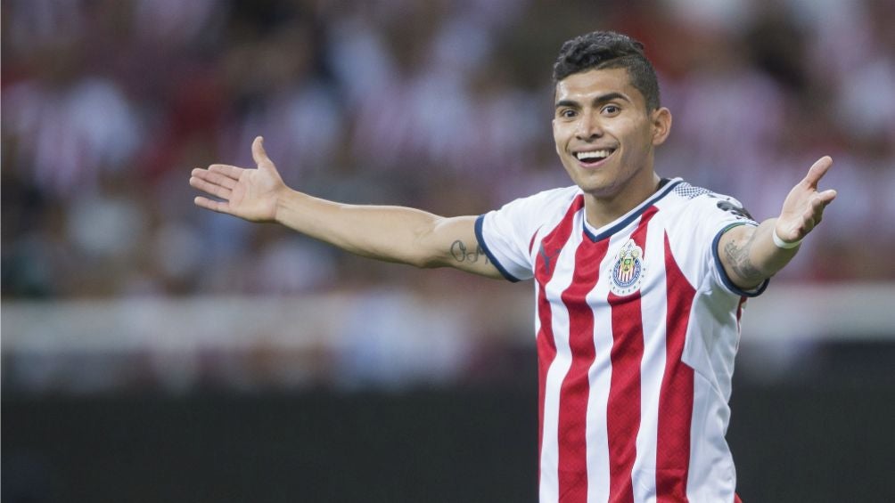 Orbelín durante su paso con las Chivas Rayadas de Guadalajara