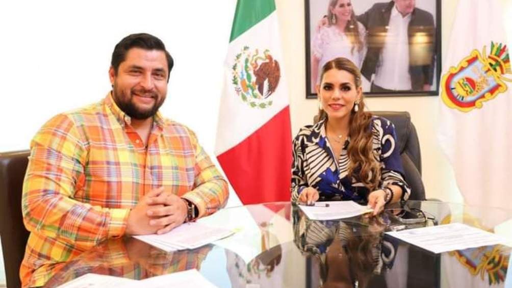 Evelyn Salgado recibe acreditación del Centro Estatal de Evaluación y Control de Confianza