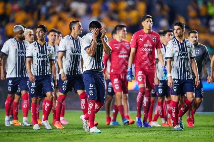 Jugadores del Monterrey al finalizar el partido