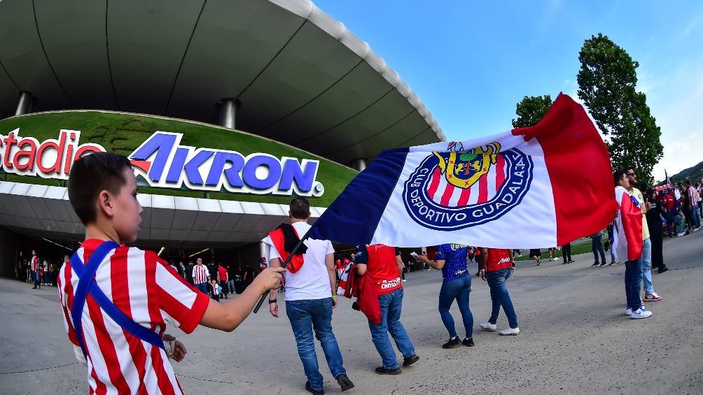 La afición de Chivas se hizo presente desde temprano 