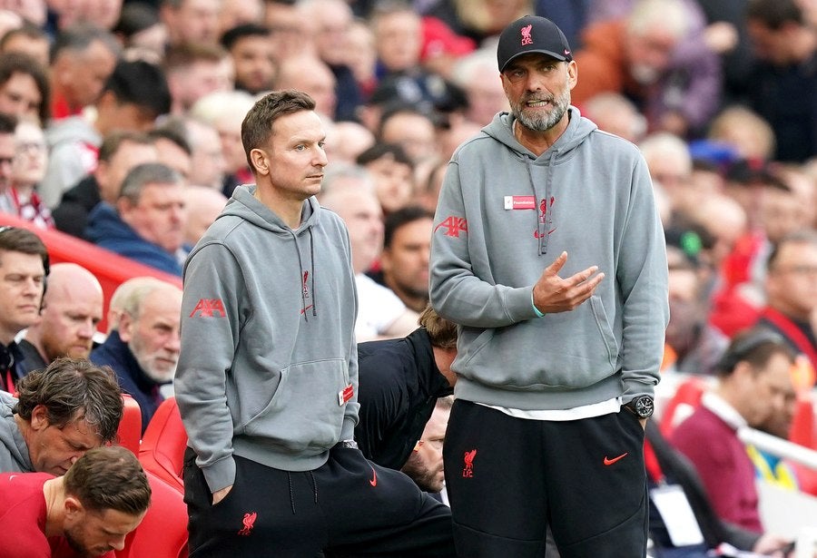 Jurgen Klopp dirigiendo en Anfield