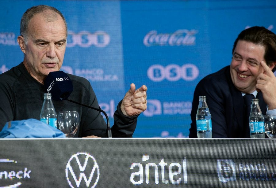 Bielsa en su presentación con Uruguay