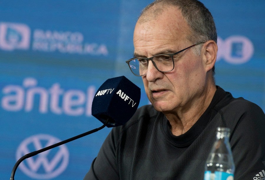 Bielsa en su presentación con Uruguay