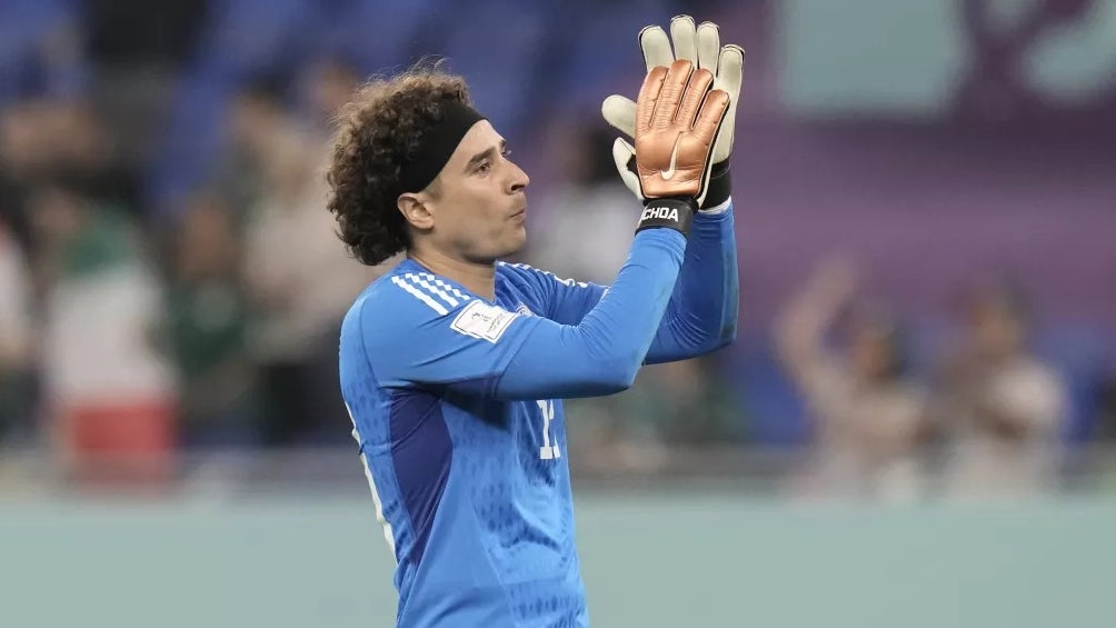 FIFA homenajea a Memo Ochoa y sus mejores atajadas en presentación del logo Mundial 2026