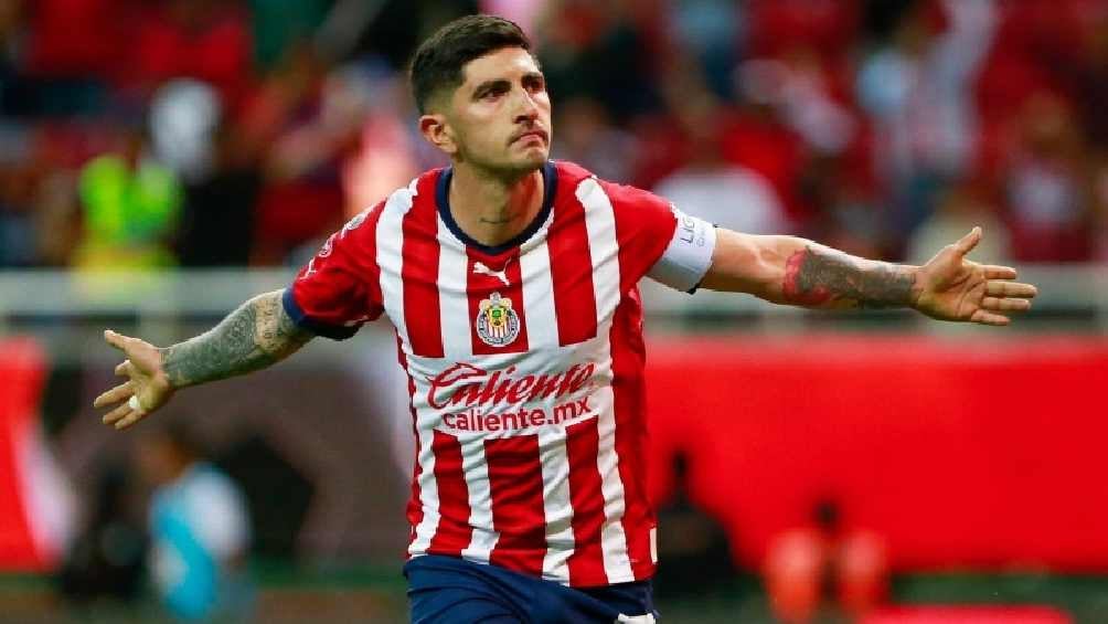 El volante ya es el capitán de Chivas