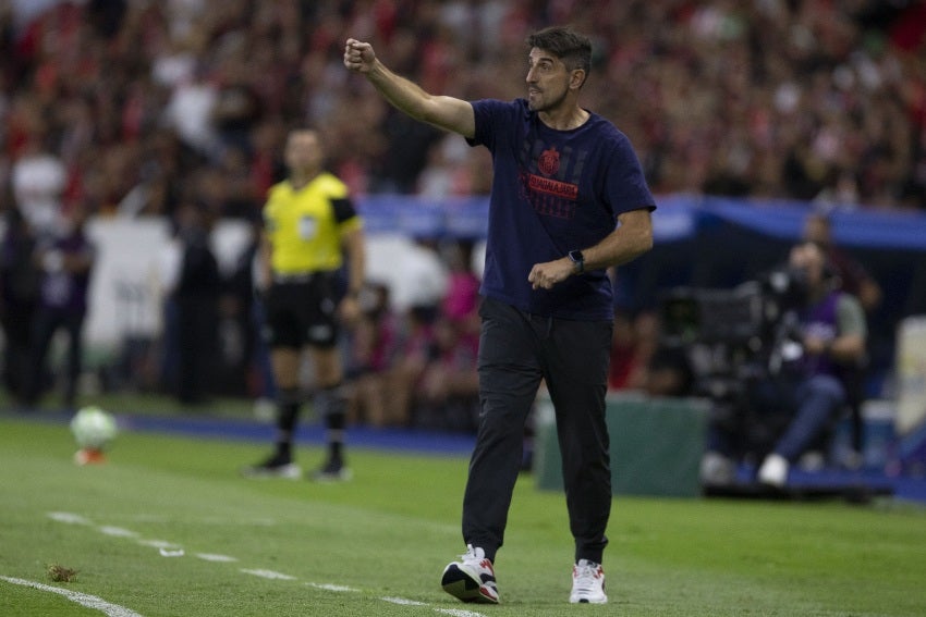 Paunovic en un partido de Chivas