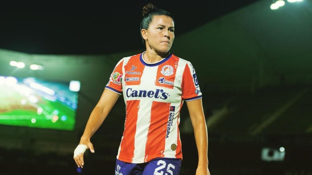 Bea Parra con el Atlético de San Luis