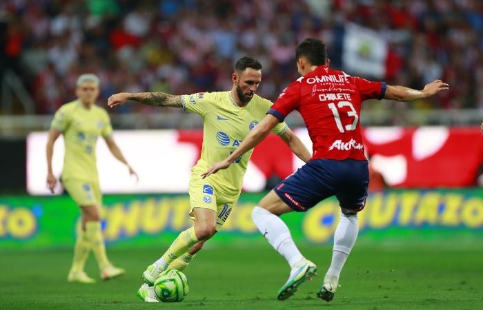 Miguel Layún ante Chivas en Semifinales