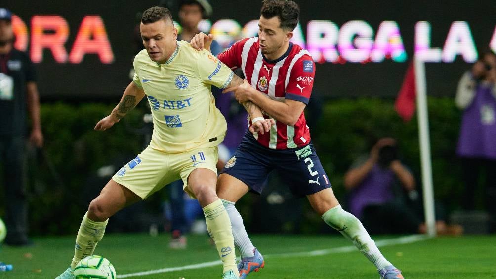 América dominó en el Estadio Akron