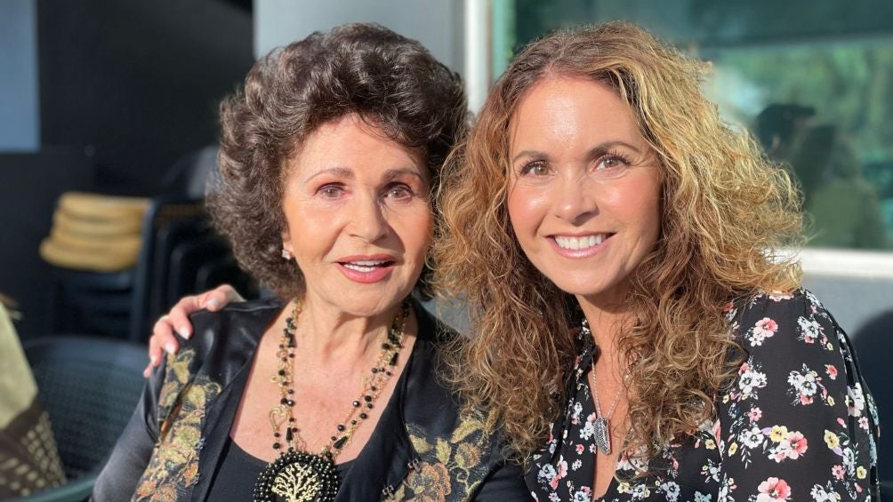 La cantante en una foto junto a su madre