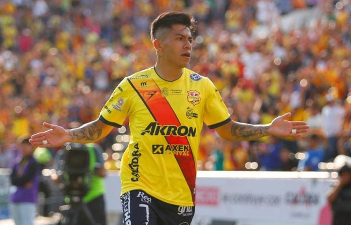 Jugador del Atlético Morelia celebrando un gol