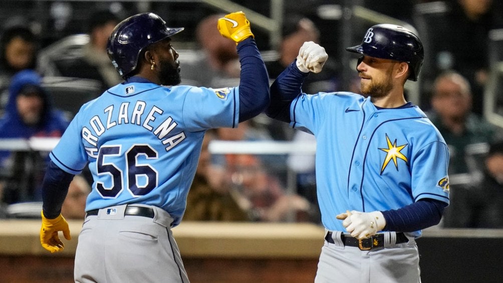 Willy Adames does Randy Arozarena pose after home run