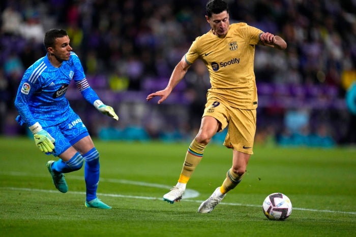 Lewandowski marcó el único gol de los blaugranas