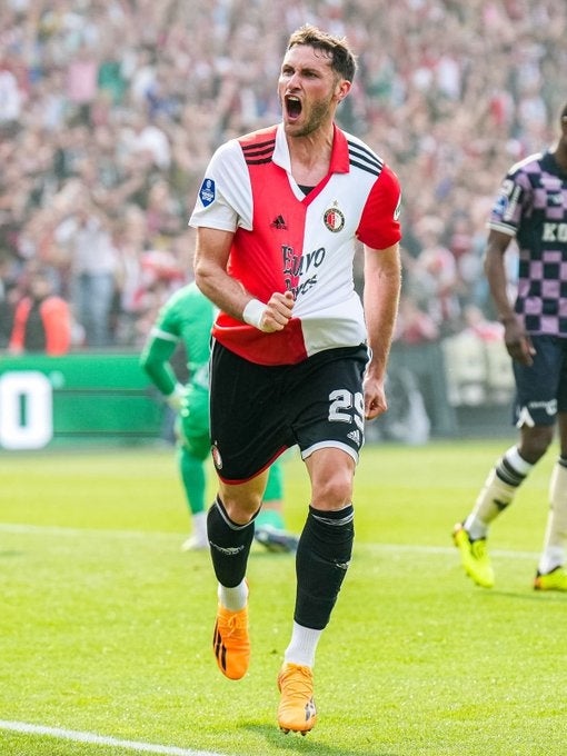 Giménez celebra un gol