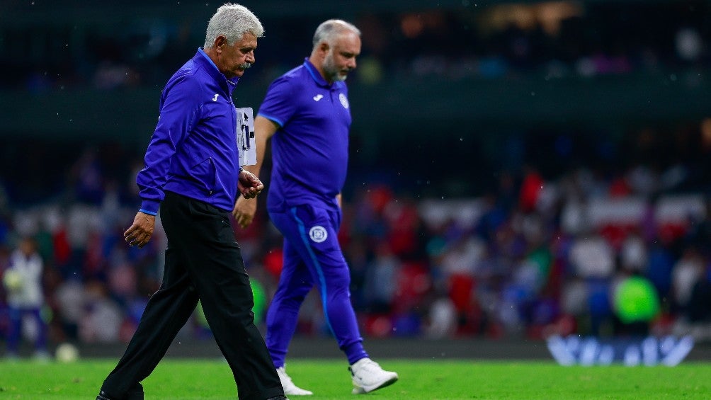 Tuca Ferretti y Memo Vázquez en un partido de Cruz Azul