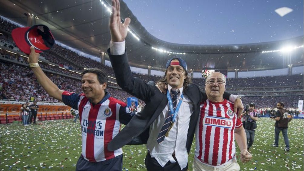 Almeyda celebrando el campeonato en 2017