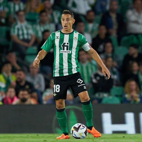 Andrés Guardado durante el partido