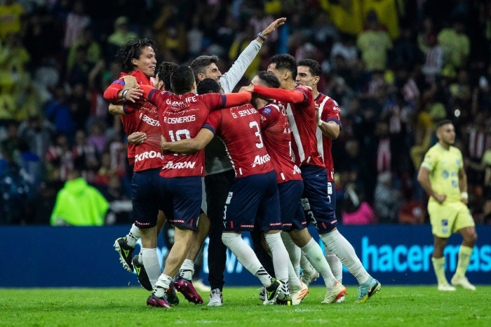 Chivas festeja la victoria ante América