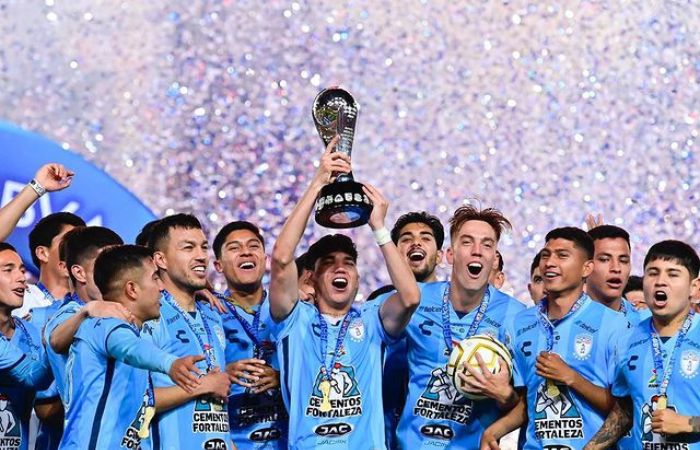 Kevin Álvarez campeón con Pachuca