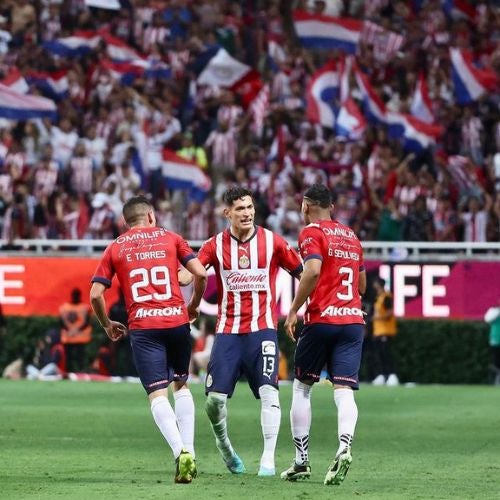 Jugadores de Chivas en los Cuartos de Final ante Atlas