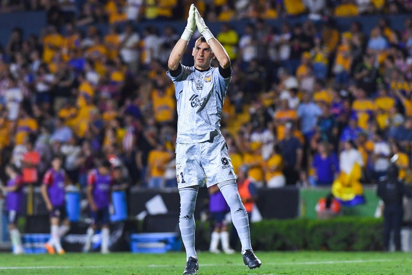 Patón Guzmán en la Ida ante Chivas