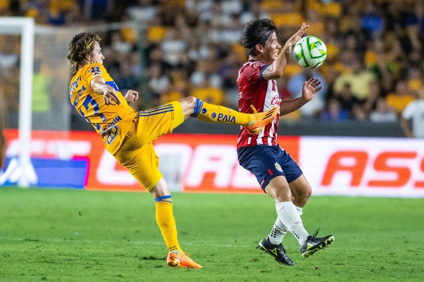 Tigres vs Chivas en la Ida de la Final