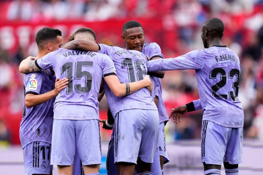 Jugadores del Real Madrid celebrando el empate de Rodrygo