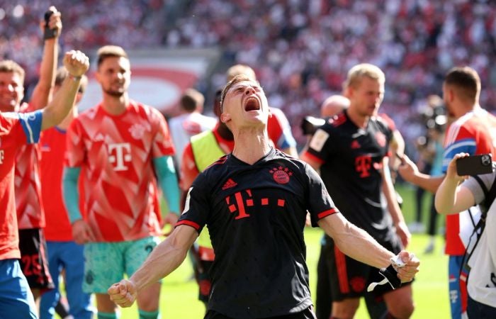 Joshua Kimich celebrando el título del Bayern