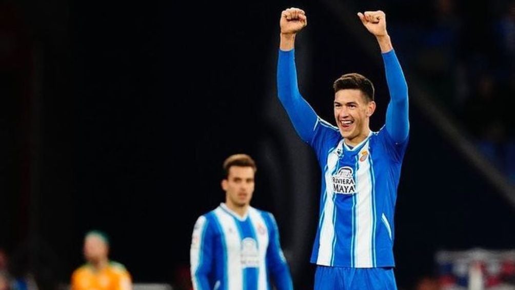 César Montes celebrando gol del Espanyol