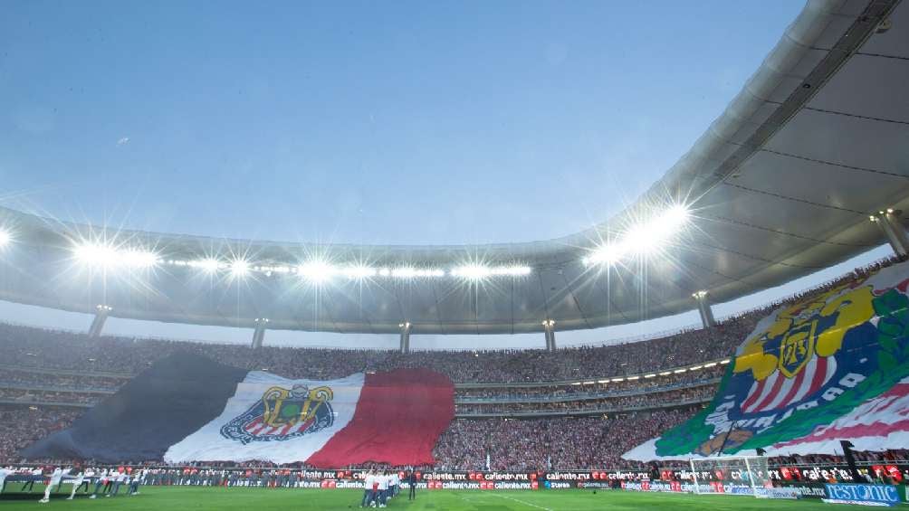 Chivas mostró también su propia bandera