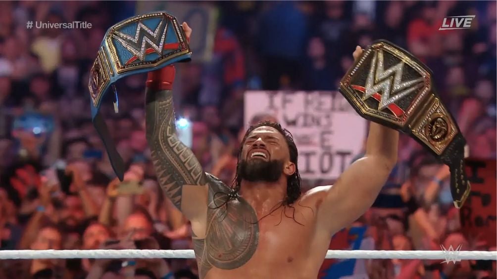 Reigns se convirtió en Campeón Indiscutido de la WWE