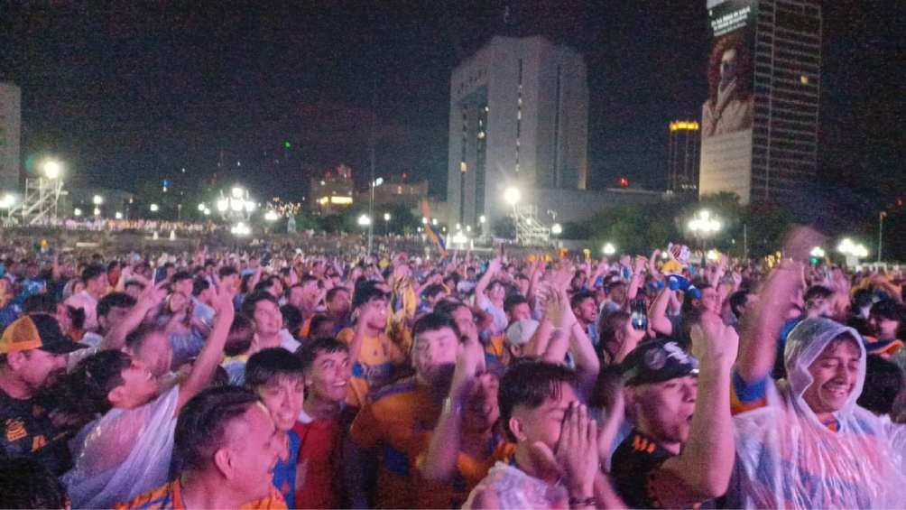 Los seguidores vieron a su equipo campeón en la Macroplaza