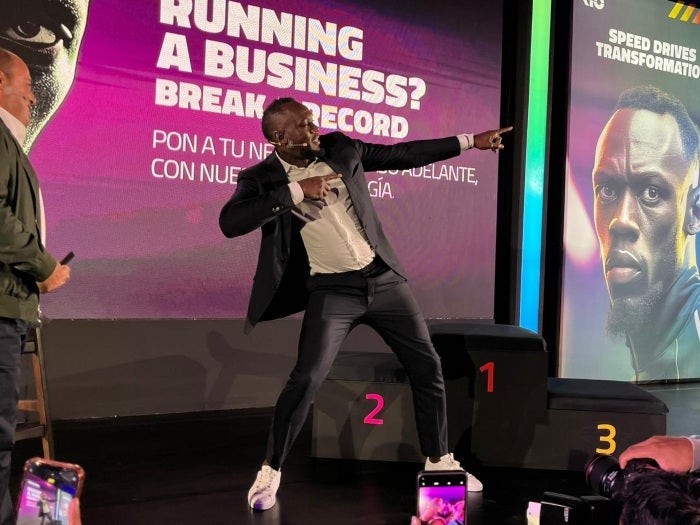 Usain Bolt durante un evento en México