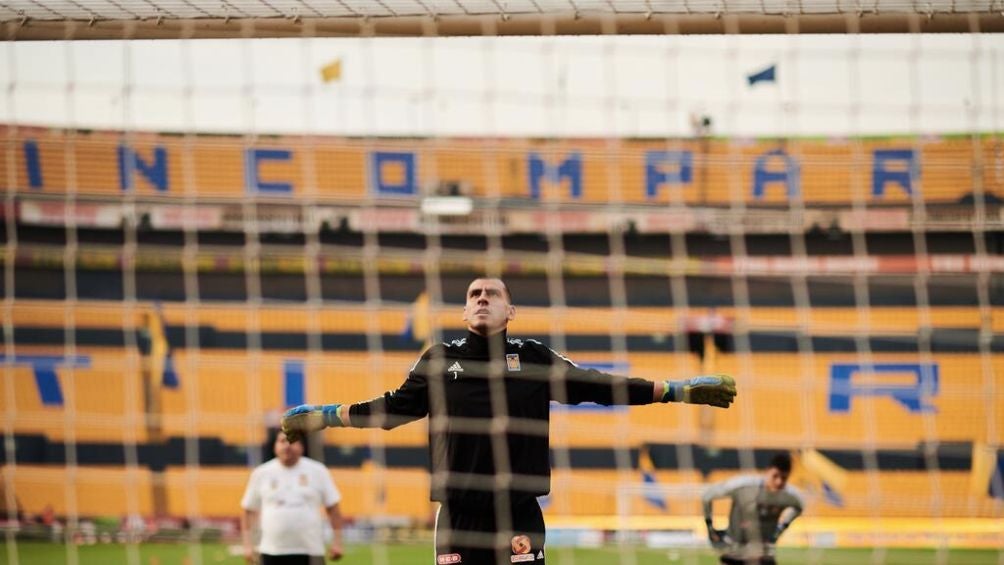 Nahuel durante un entrenamiento con Tigres