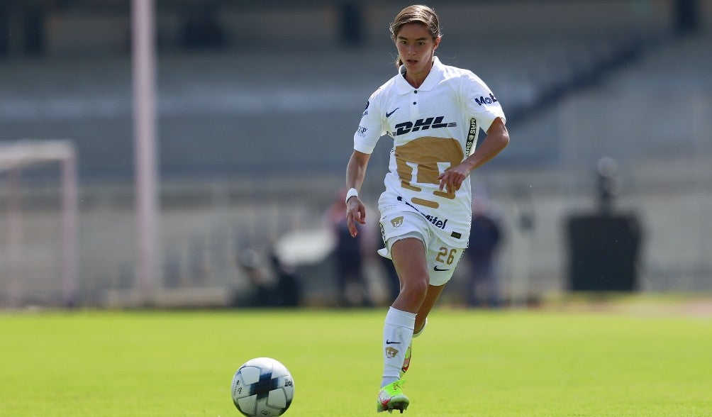 Lucía Rodríguez en partido con Pumas