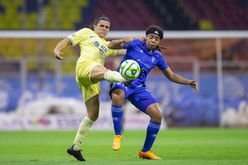 Andrea Pereira en la Ida ante Tigres 