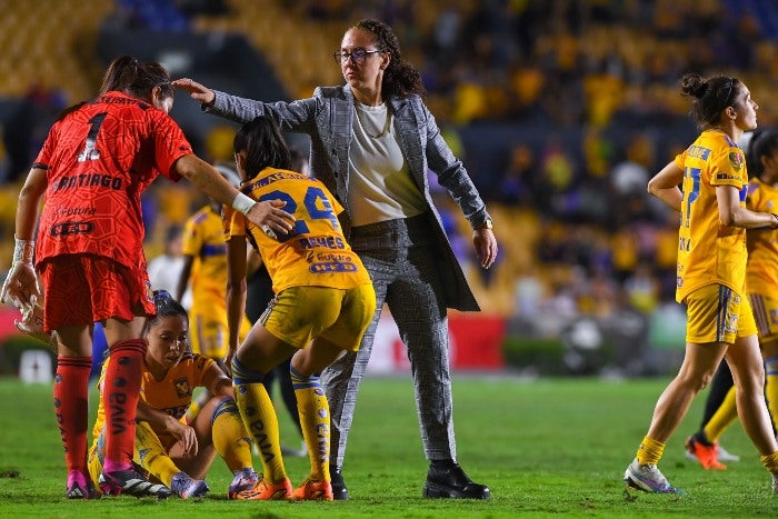 Carmelina Moscato al finalizar partido de Vuelta de Semifinales