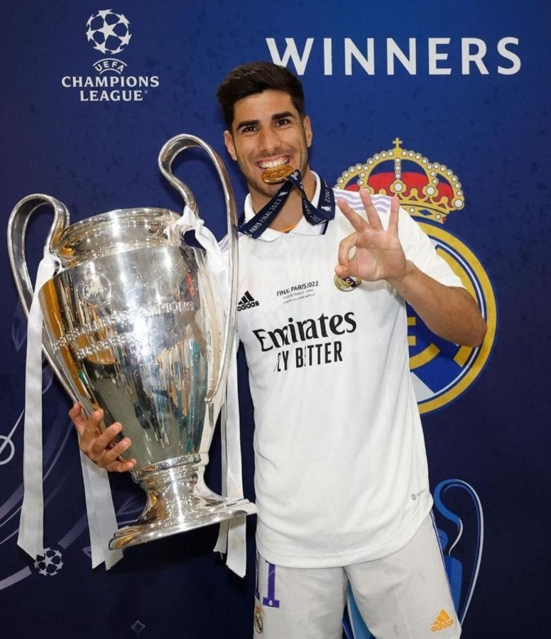 Marco Asensio festejando la Champions 14 del Real Madrid