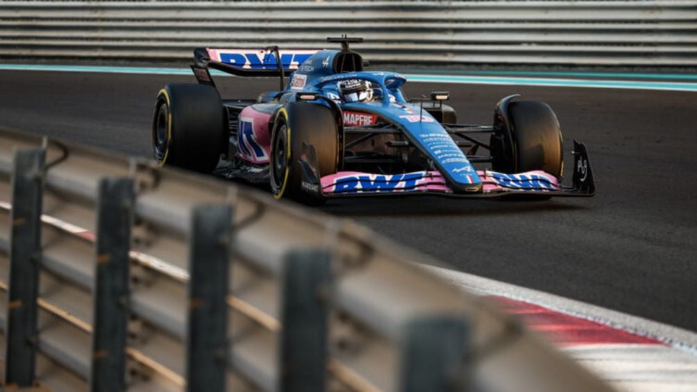 Pierre Gasly en su monoplaza con Alpine