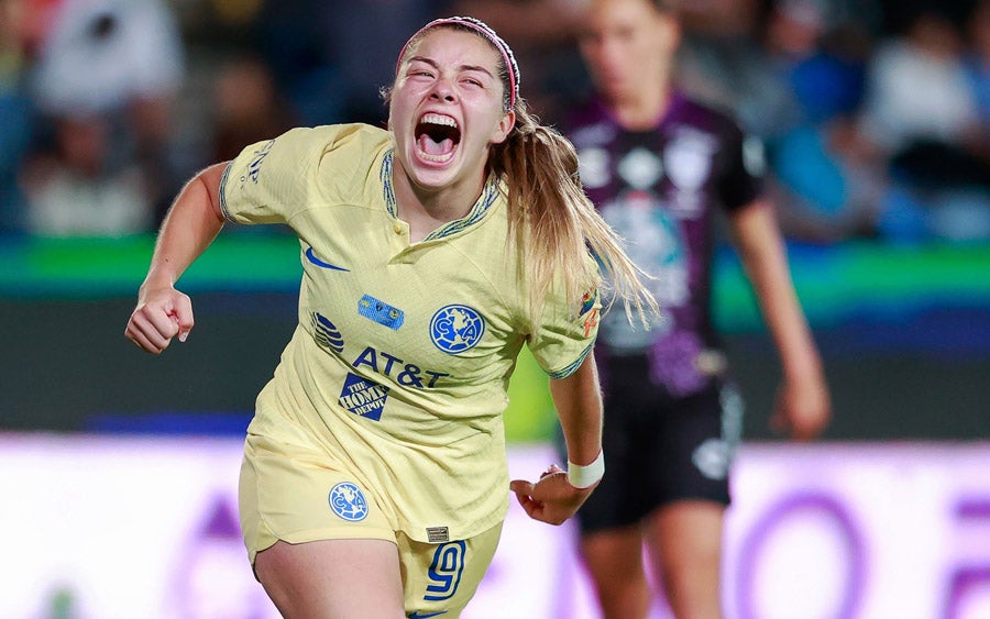 Katty Martínez celebra gol